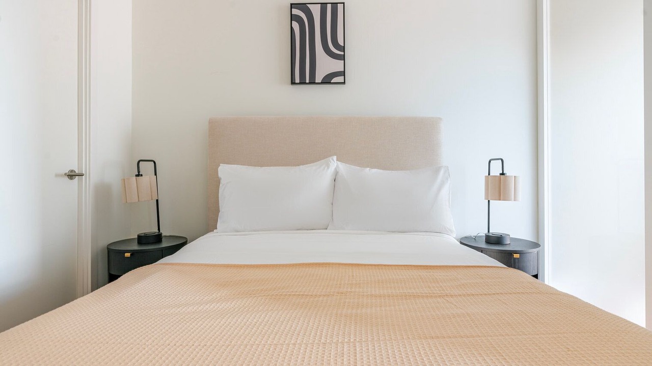 Photo of Bedroom in Navy Yard