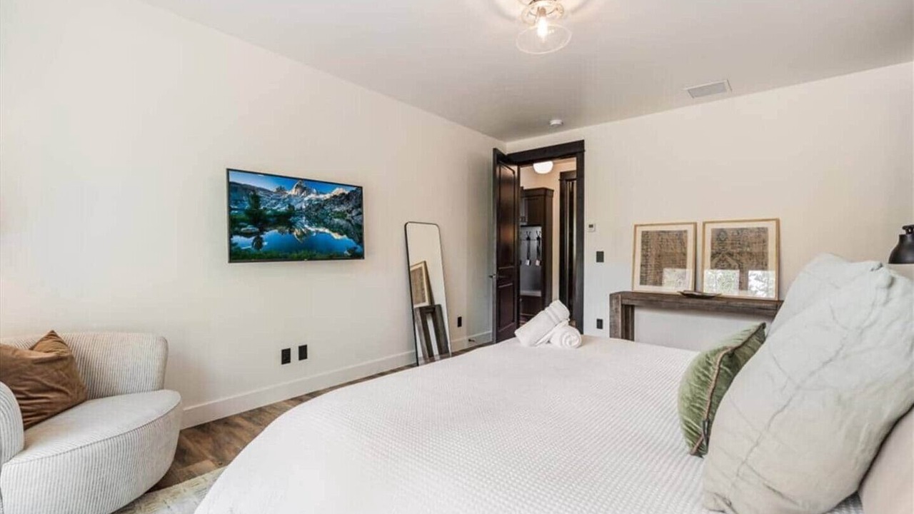 Photo of Bedroom in Sunriver