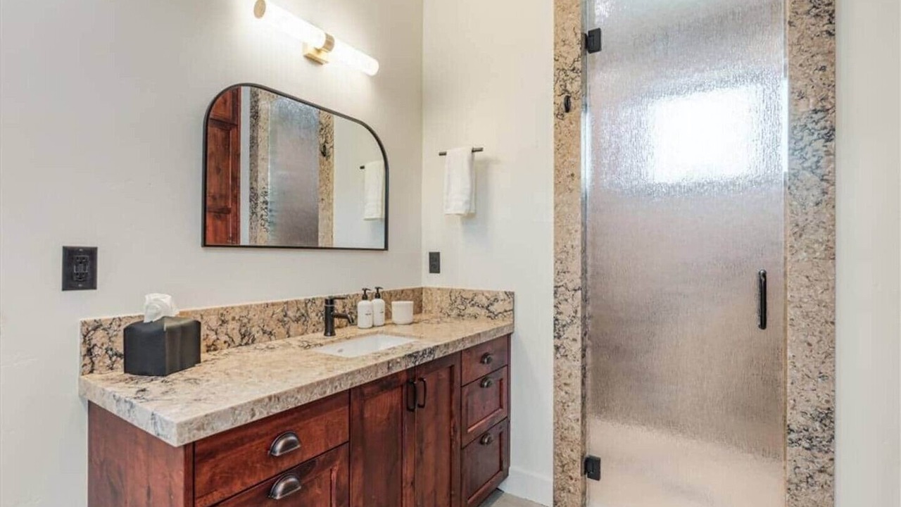 Photo of Bathroom in Sunriver