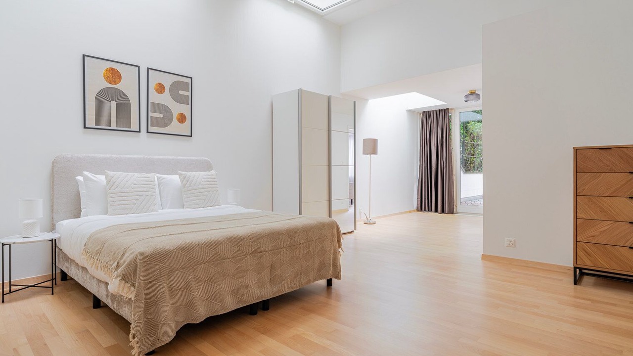 Photo of Bedroom in Hirslanden