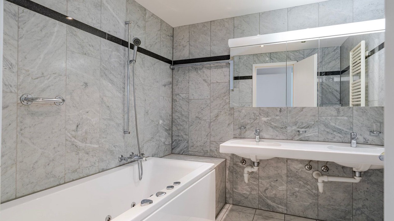 Photo of Bathroom in Hirslanden
