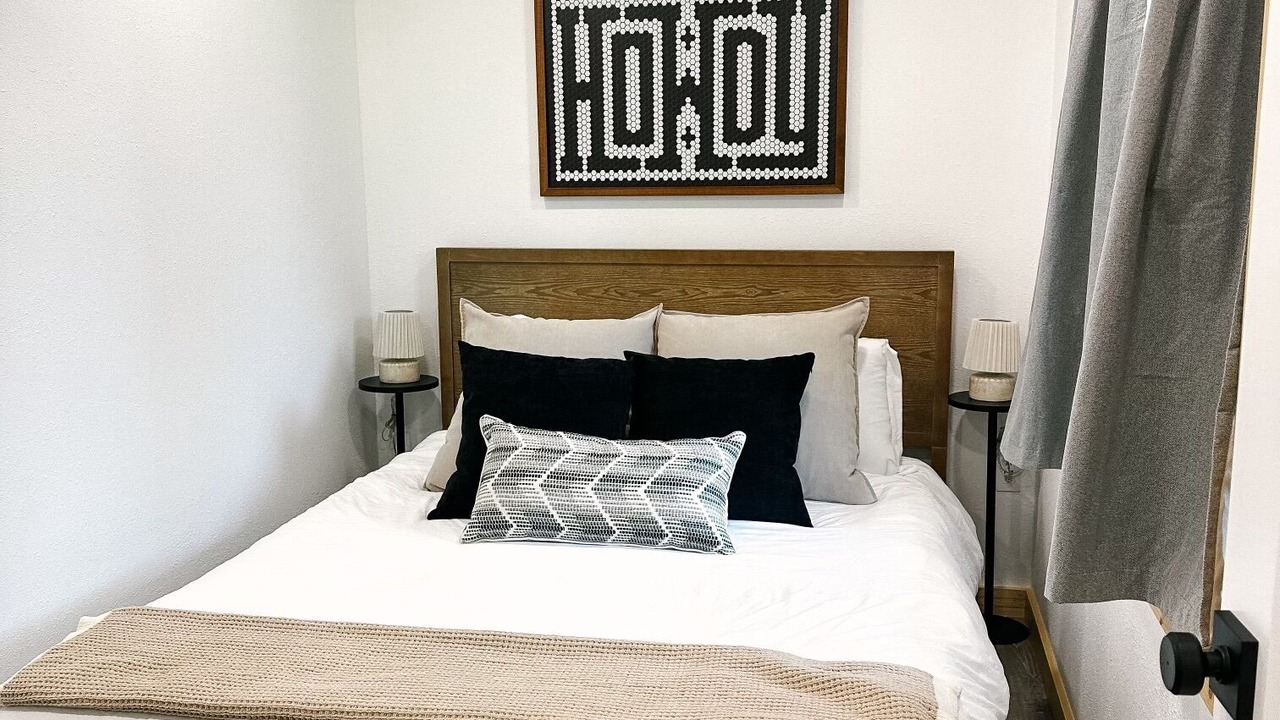 Photo of Bedroom in Early