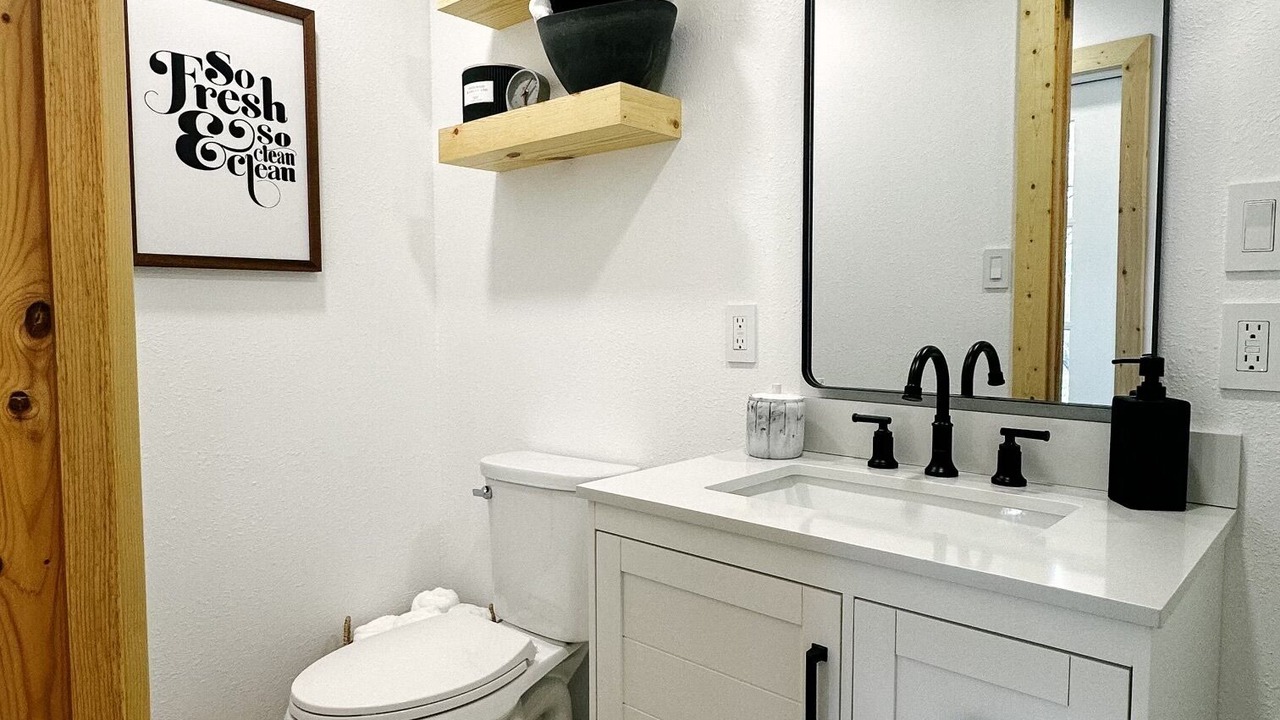 Photo of Bathroom in Early