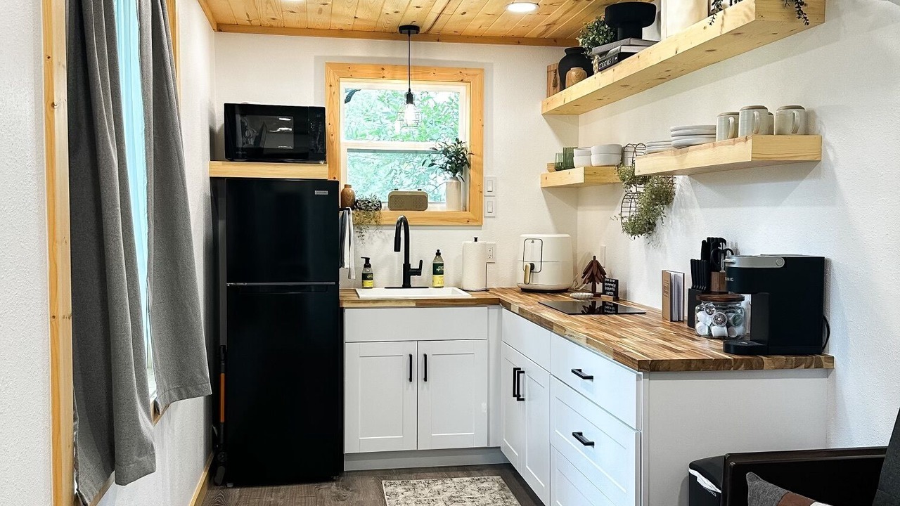 Photo of Kitchen in Early