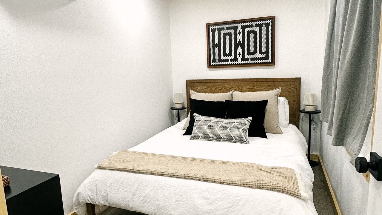 Photo of Bedroom in Early