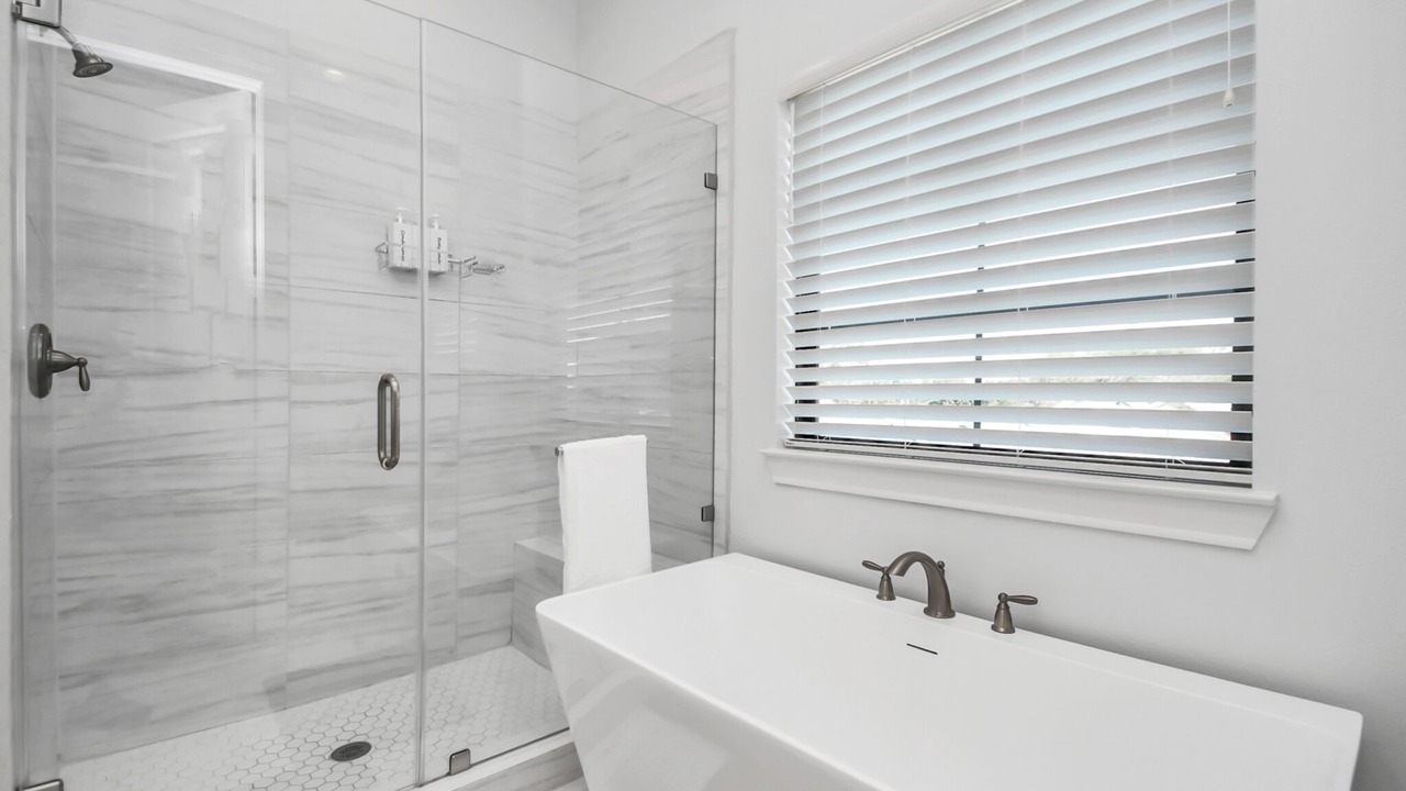 Photo of Bathroom in Woodlake - Briar Meadow