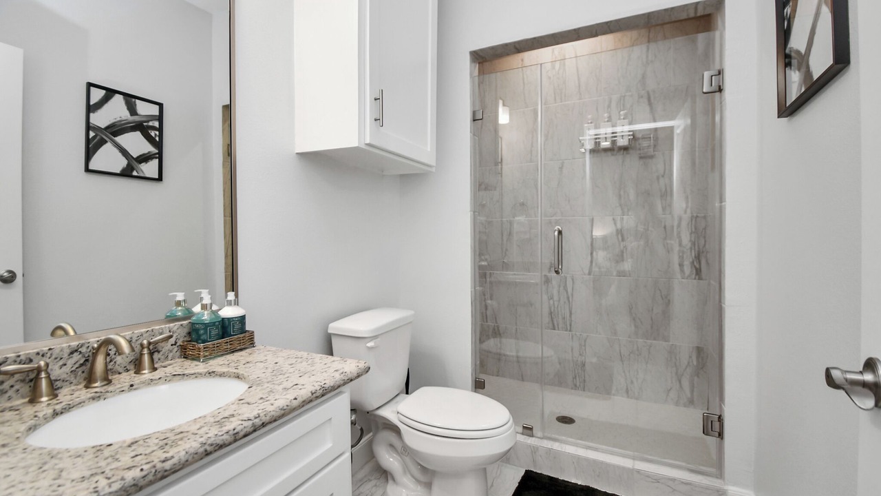 Photo of Bathroom in Woodlake - Briar Meadow