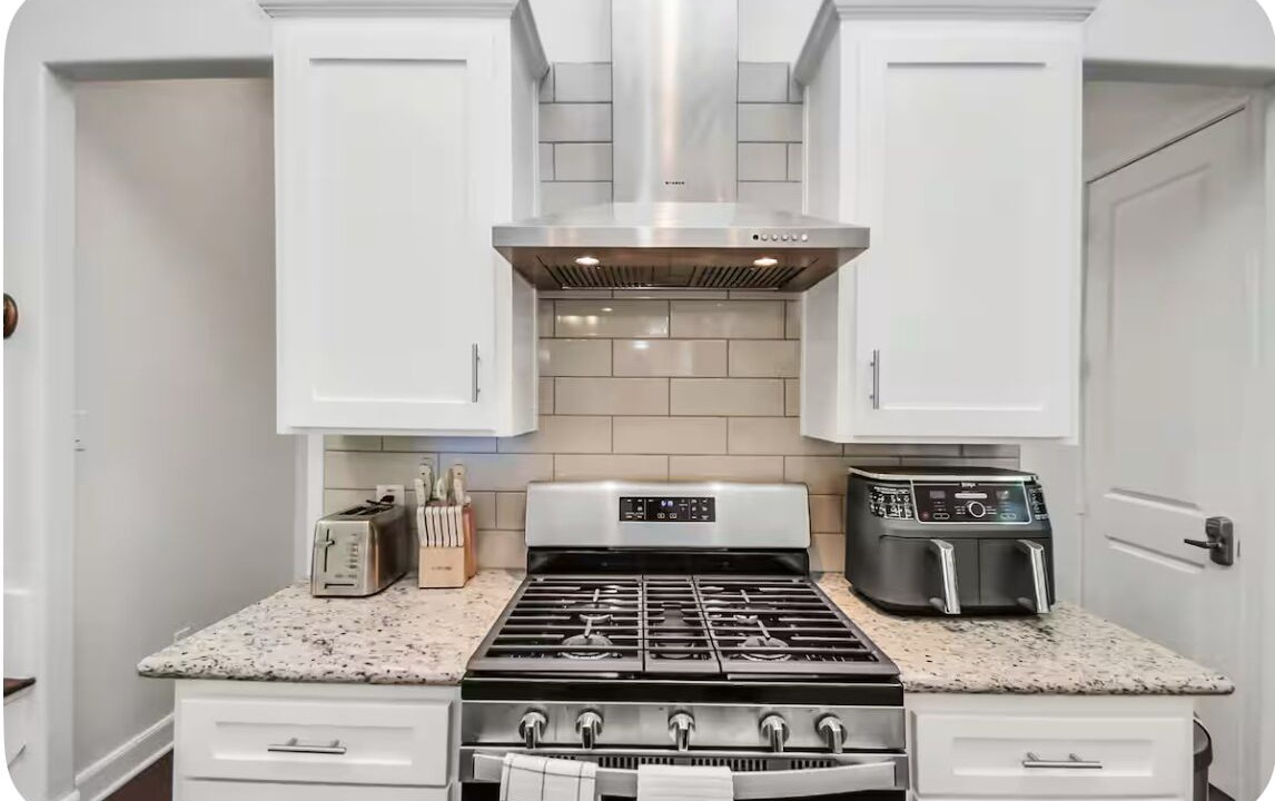Photo of Kitchen in Woodlake - Briar Meadow