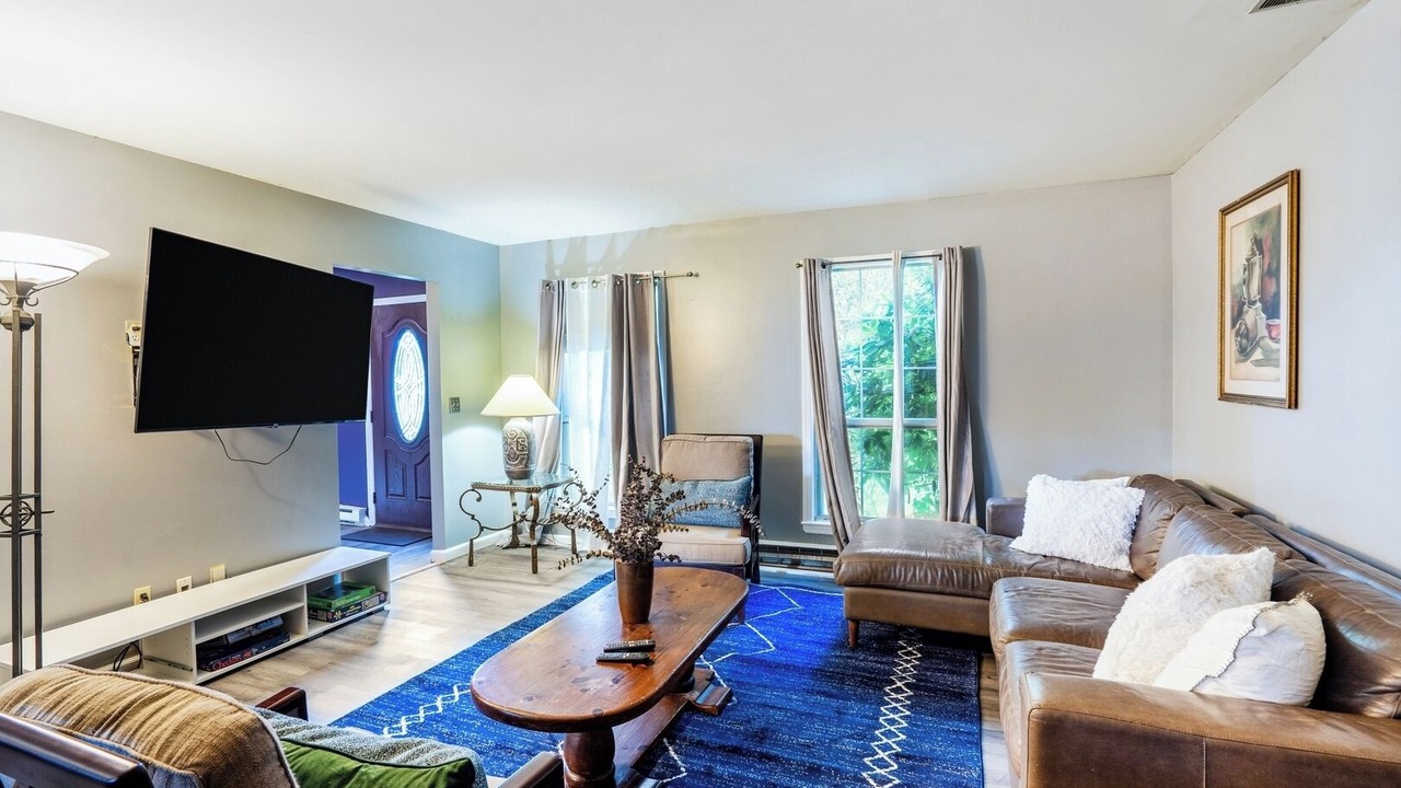 Photo of Livingroom in Wallkill