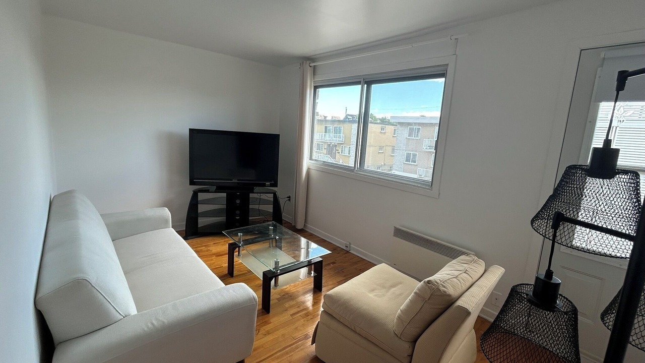 Photo of Livingroom in Lachine