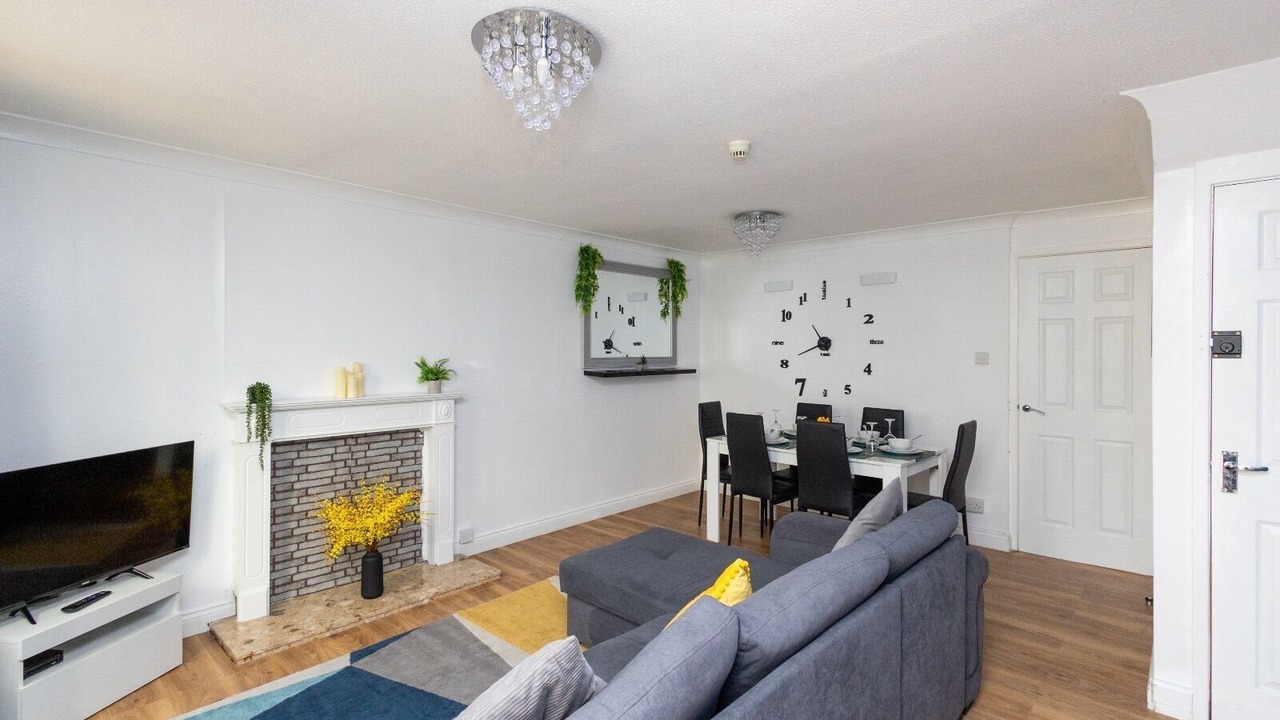 Photo of Others in Stanley