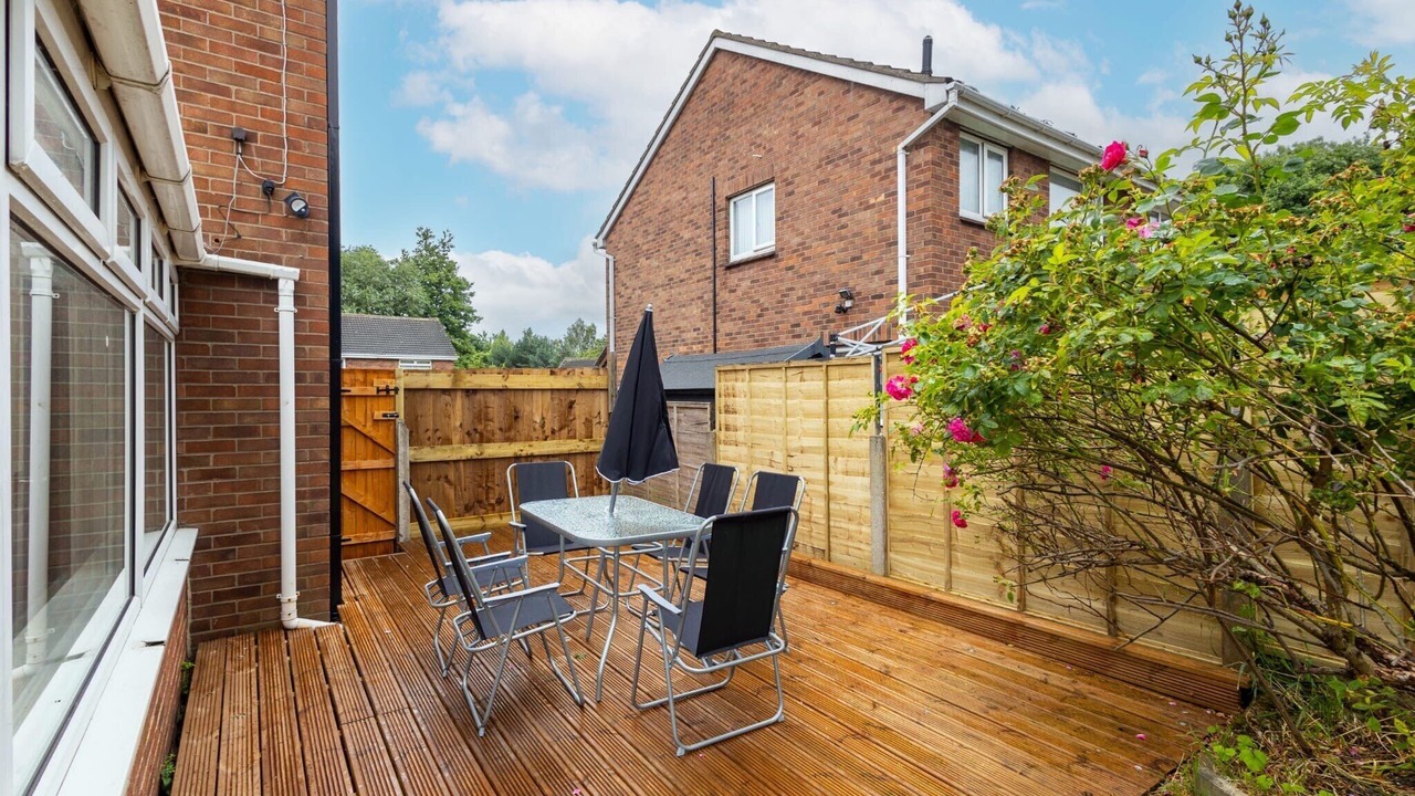 Photo of Others in Stanley