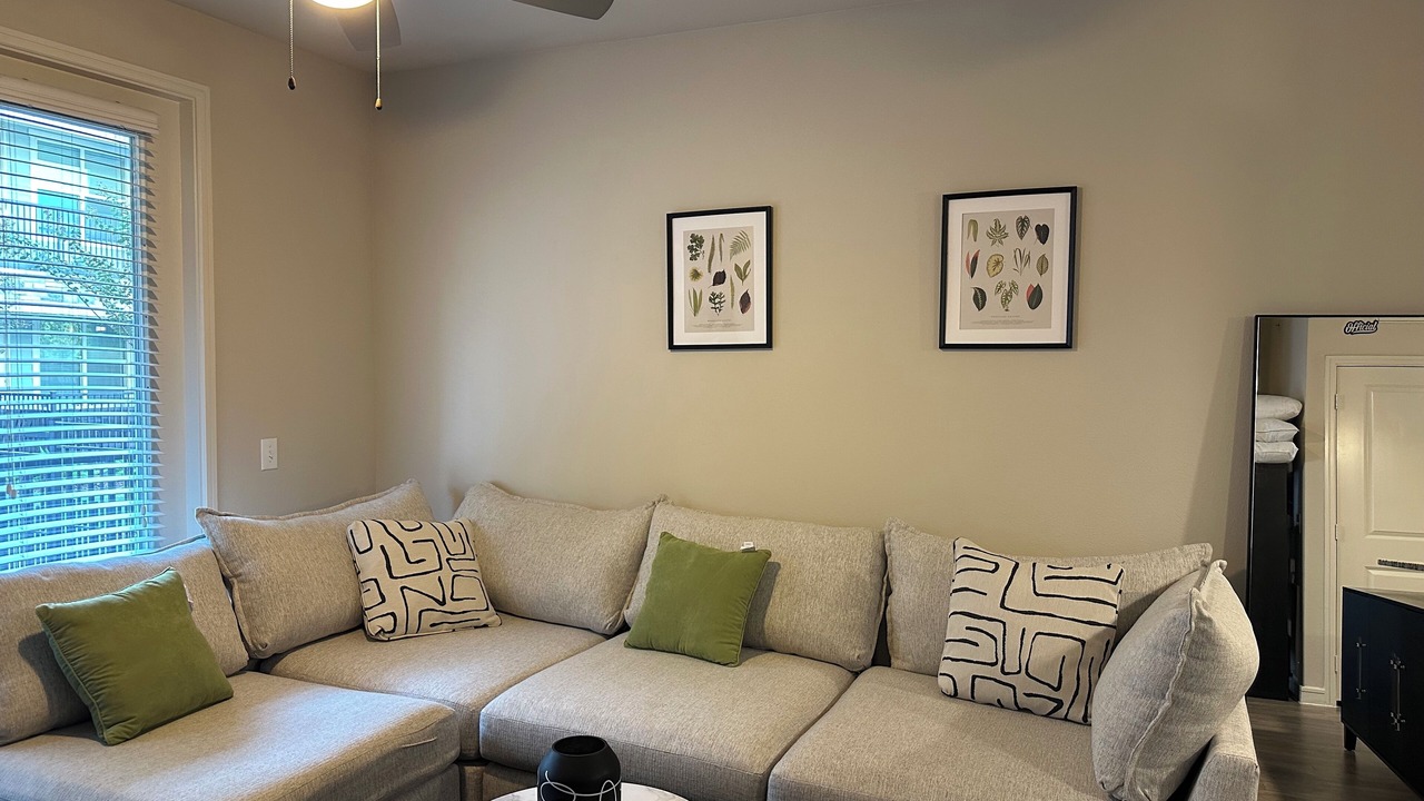 Photo of Livingroom in George Bush Park/Eldridge
