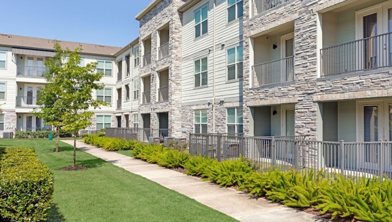 Photo of Outdoor in George Bush Park/Eldridge