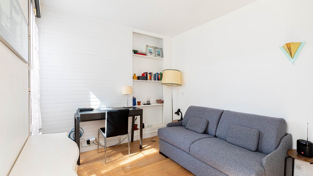 Photo of Livingroom in Arts-et-Metiers