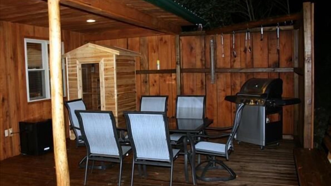 Photo of Outdoor in Henlawson