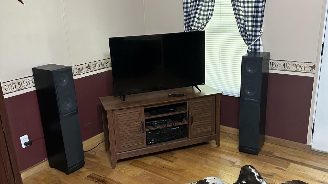 Photo of Livingroom in Pecks Mill