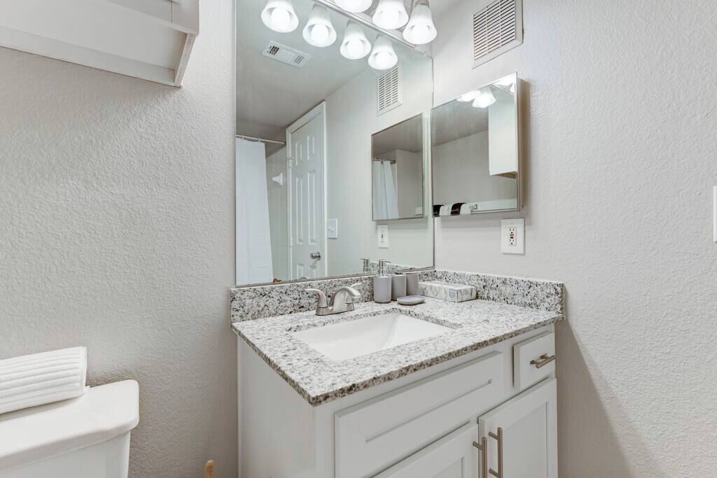 Photo of Bathroom in Pleasant Valley