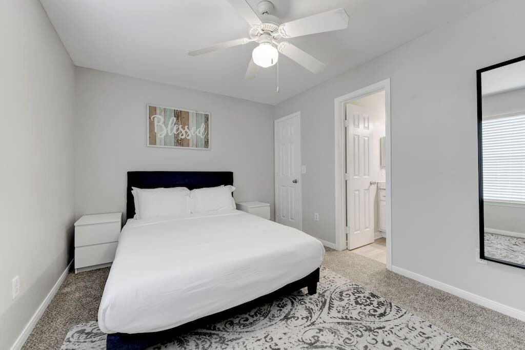 Photo of Bedroom in Pleasant Valley