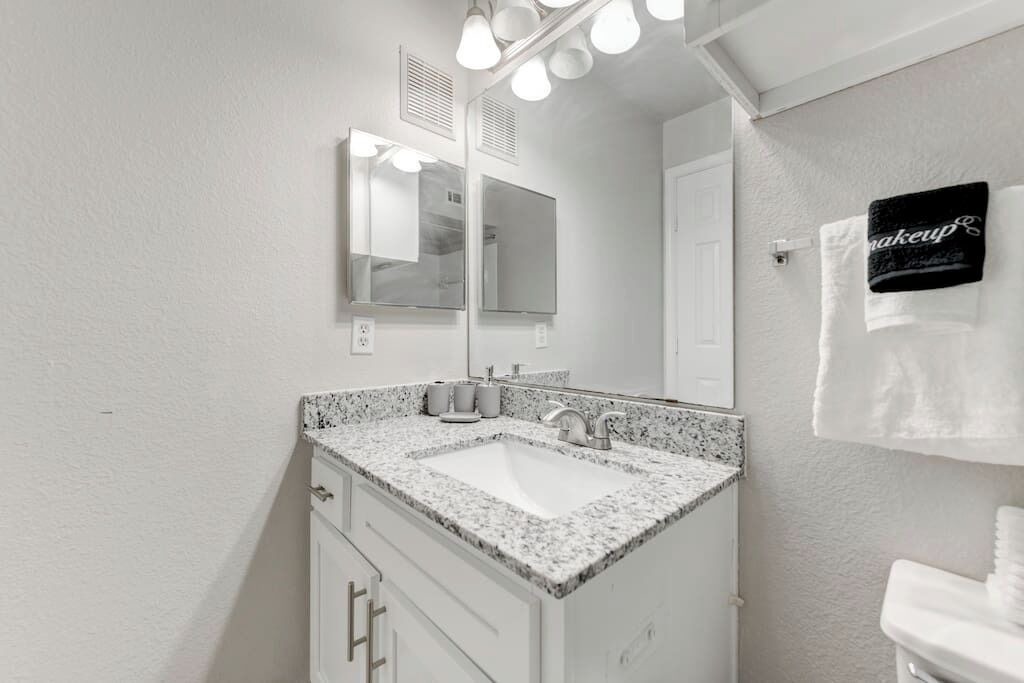 Photo of Bathroom in Pleasant Valley
