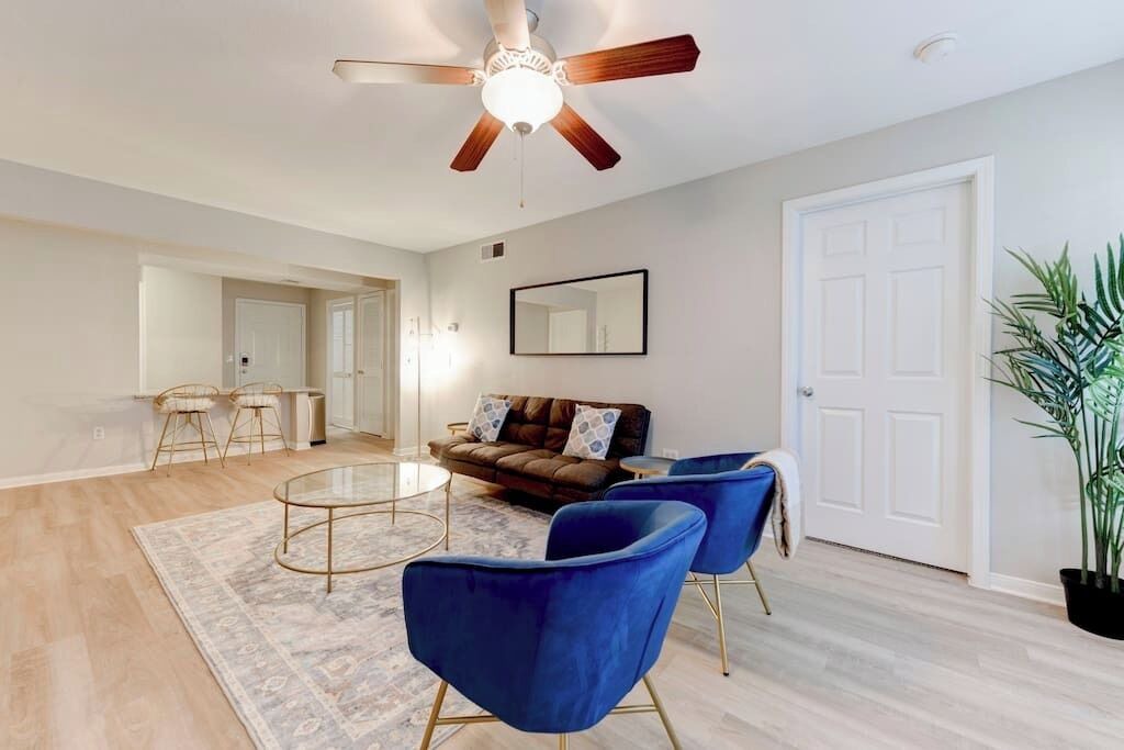 Photo of Livingroom in Pleasant Valley