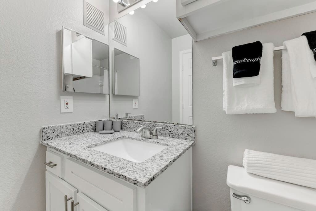 Photo of Bathroom in Pleasant Valley