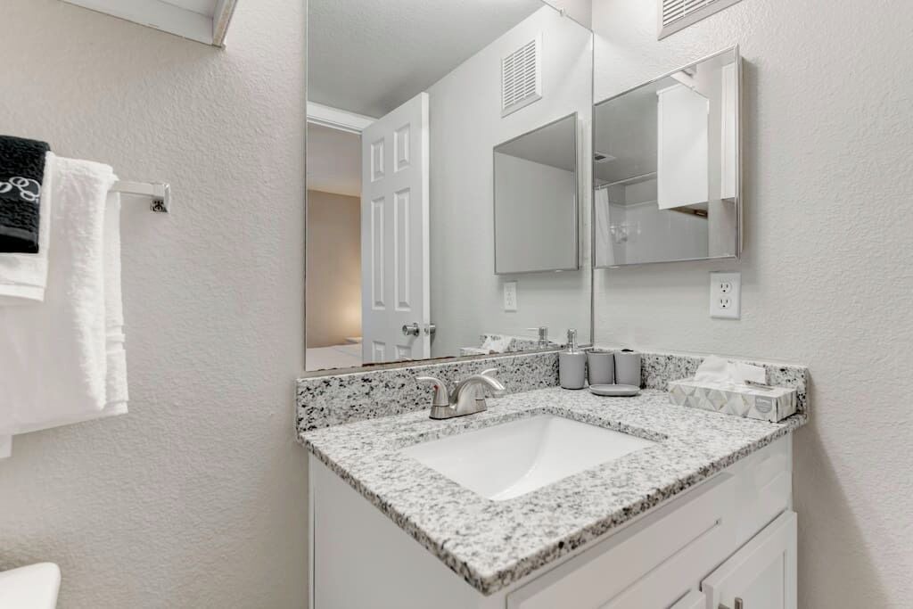 Photo of Bathroom in Pleasant Valley