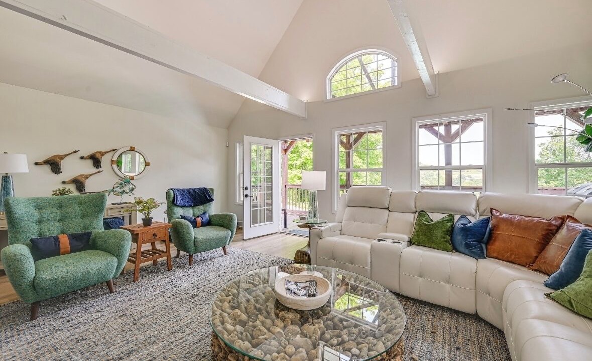 Photo of Livingroom in Mount Vernon