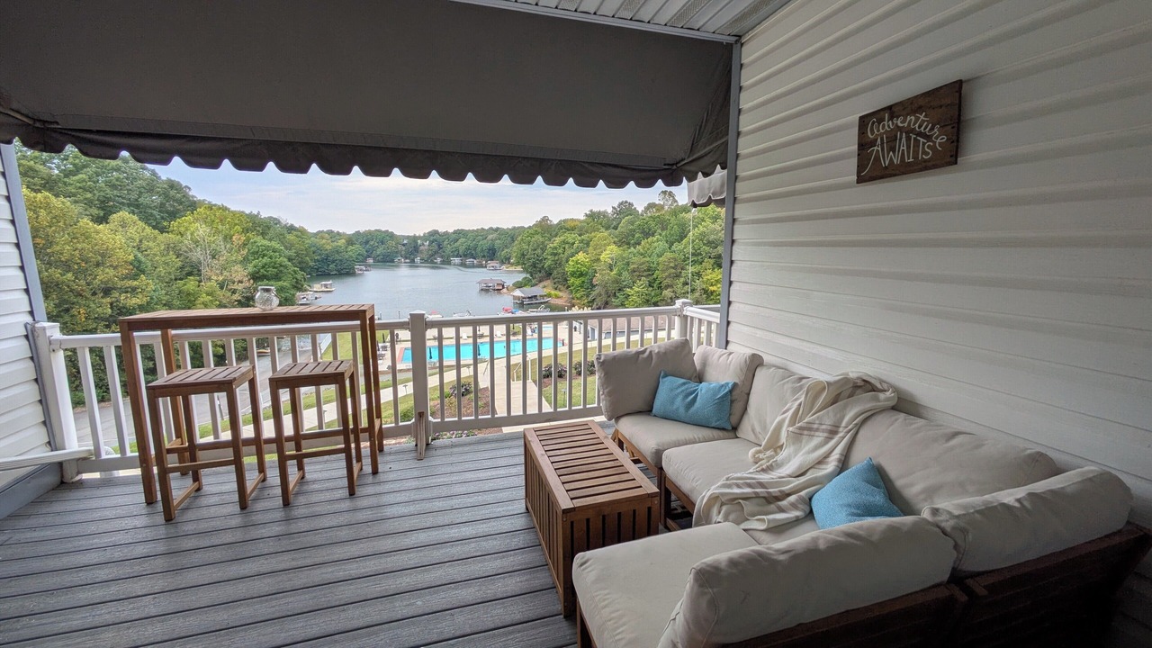 Photo of Patio Balcony in North Shore