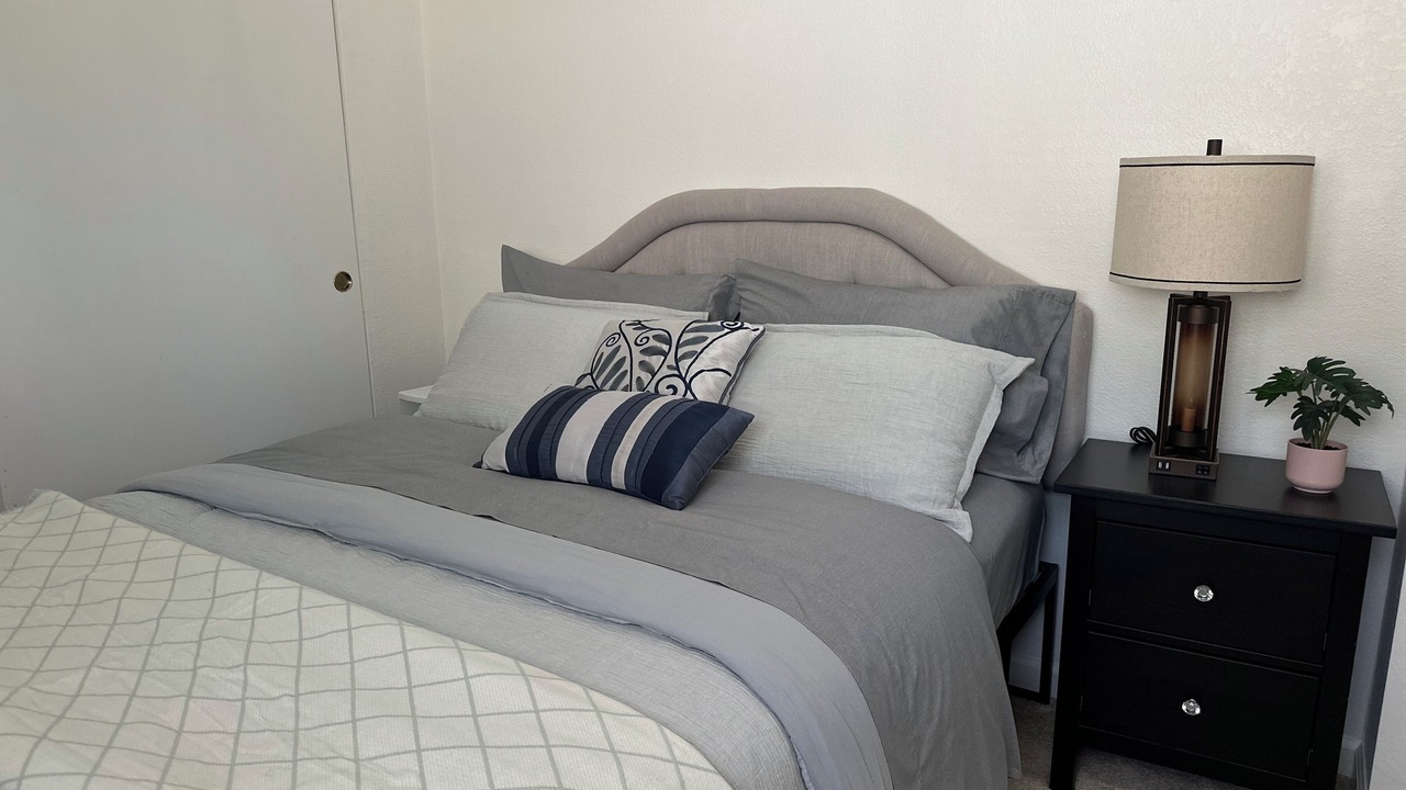 Photo of Bedroom in Arden-Arcade