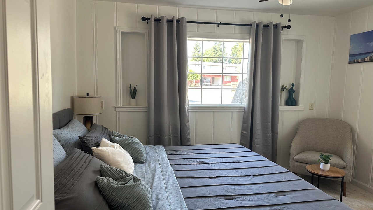 Photo of Bedroom in Arden-Arcade