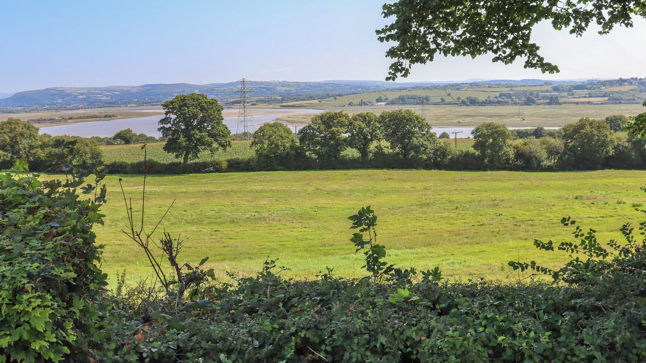 Photo of Others in Loughor