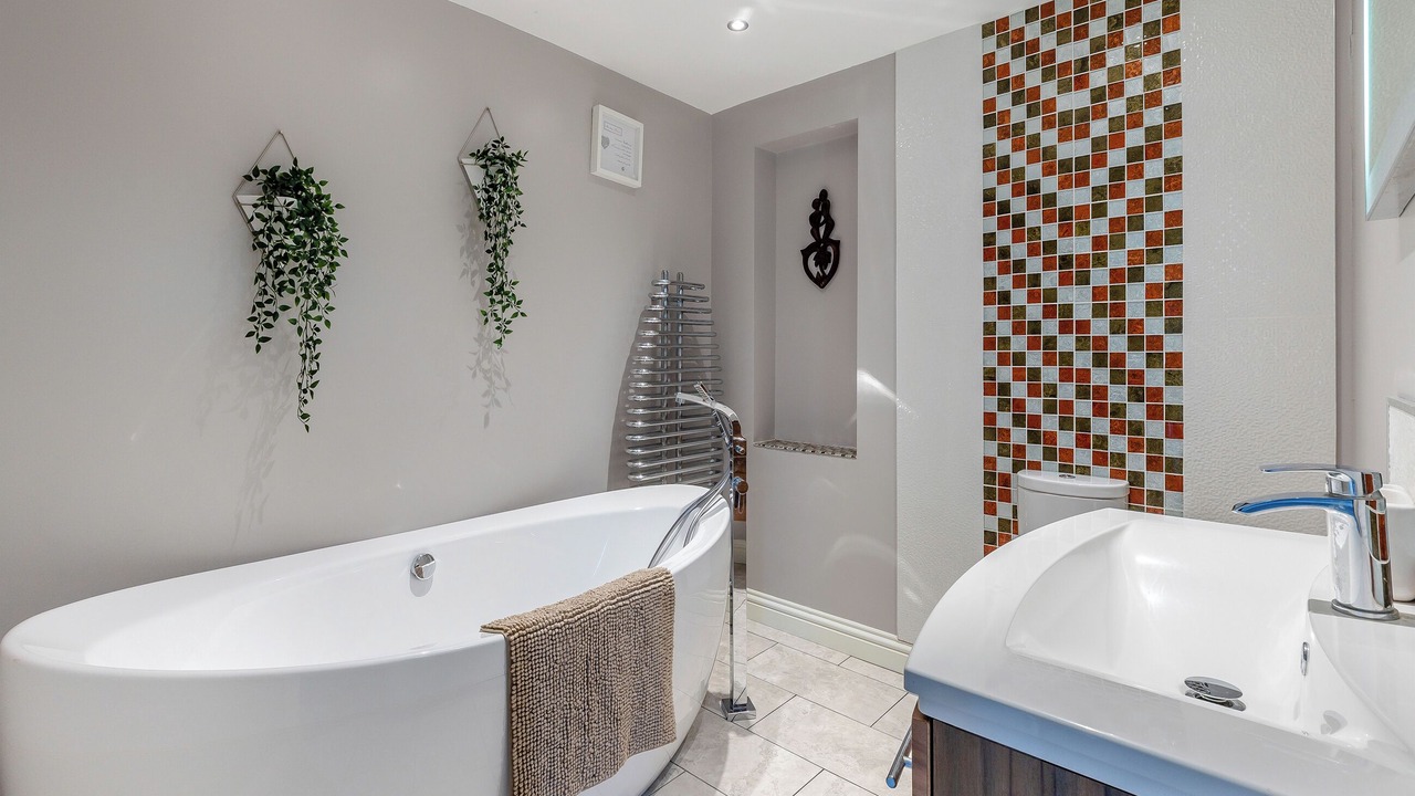 Photo of Bathroom in Elvaston