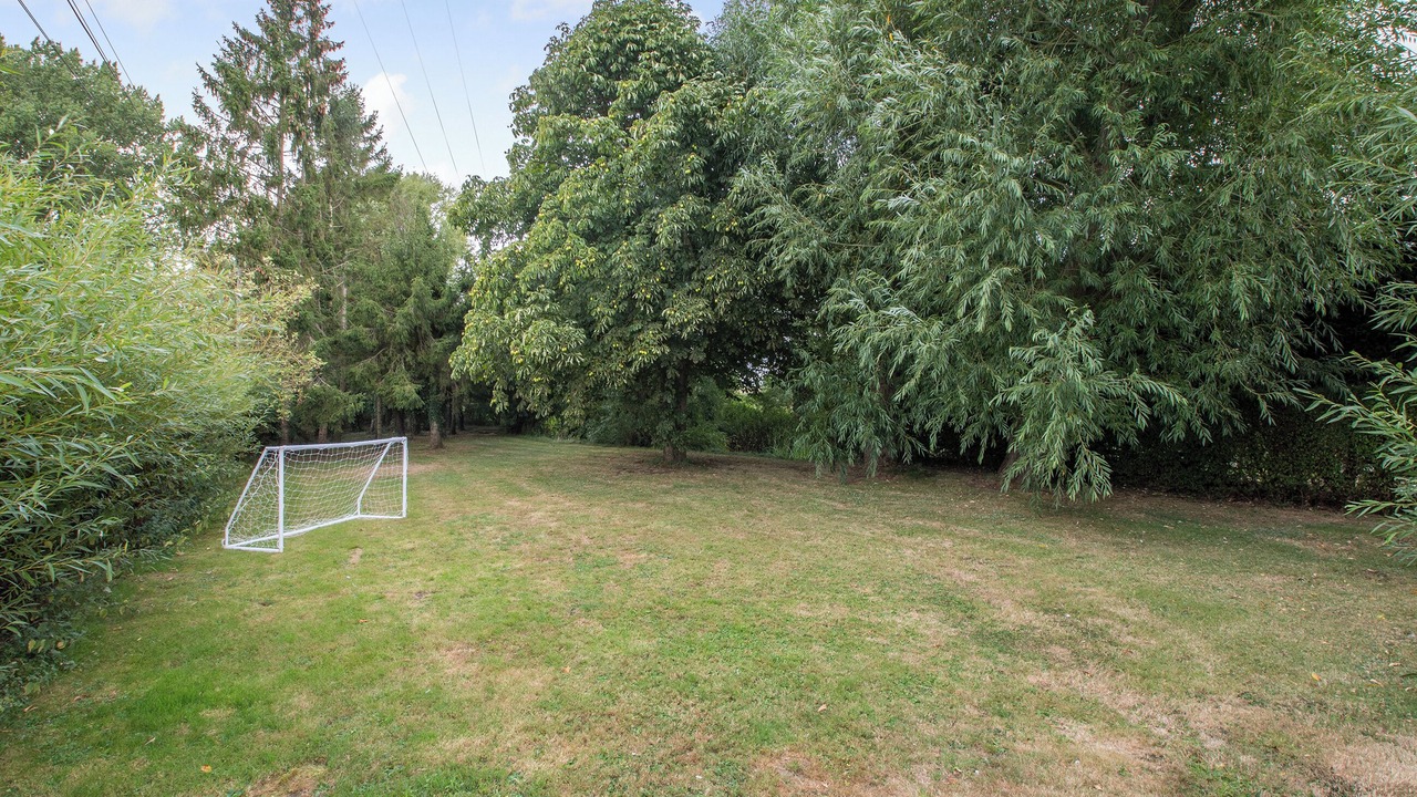 Photo of Others in Elvaston