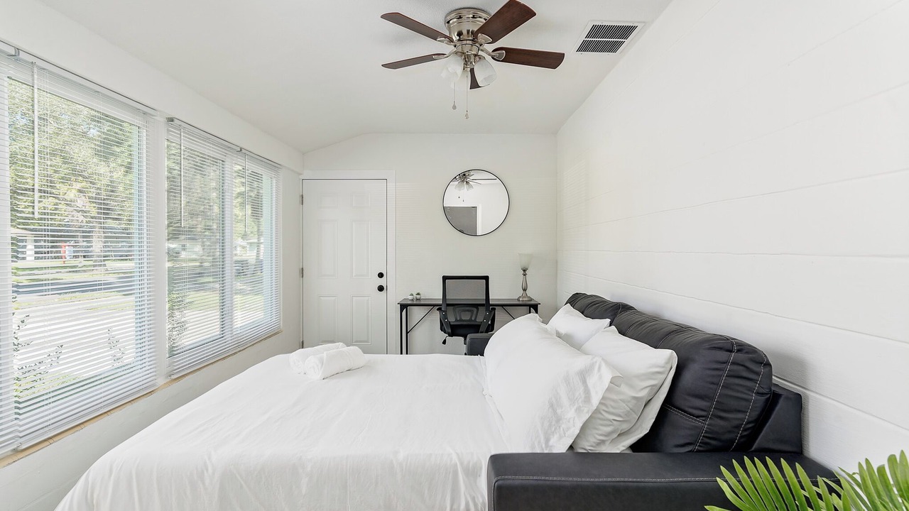 Photo of Bedroom in Lakeland