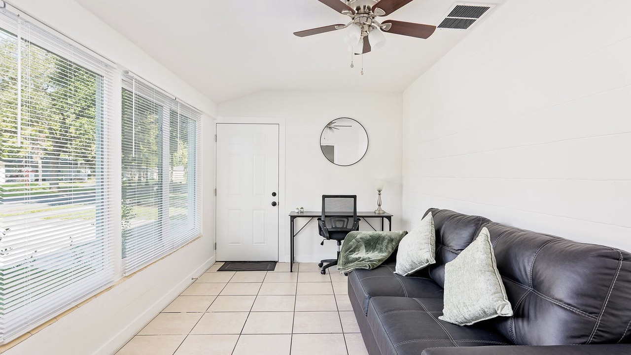 Photo of Livingroom in Lakeland