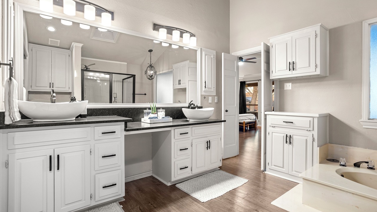 Photo of Bathroom in Rowlett