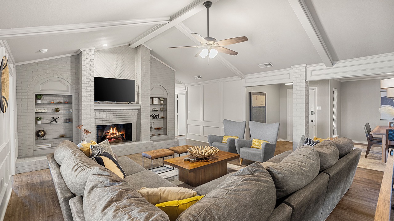 Photo of Livingroom in Rowlett