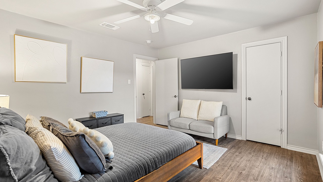 Photo of Bedroom in Rowlett