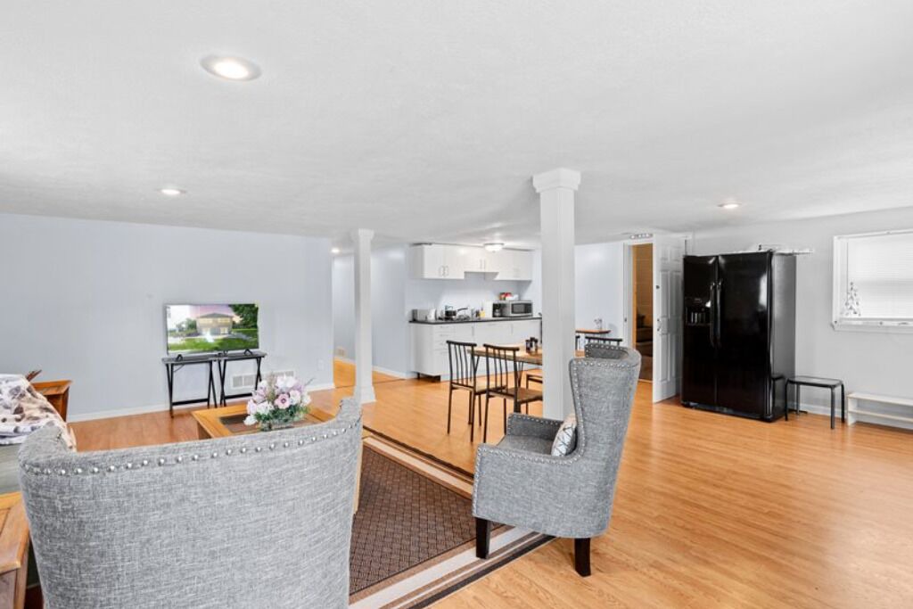 Photo of Livingroom in Lansing