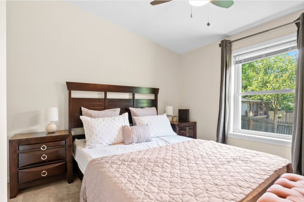 Photo of Bedroom in Lansing