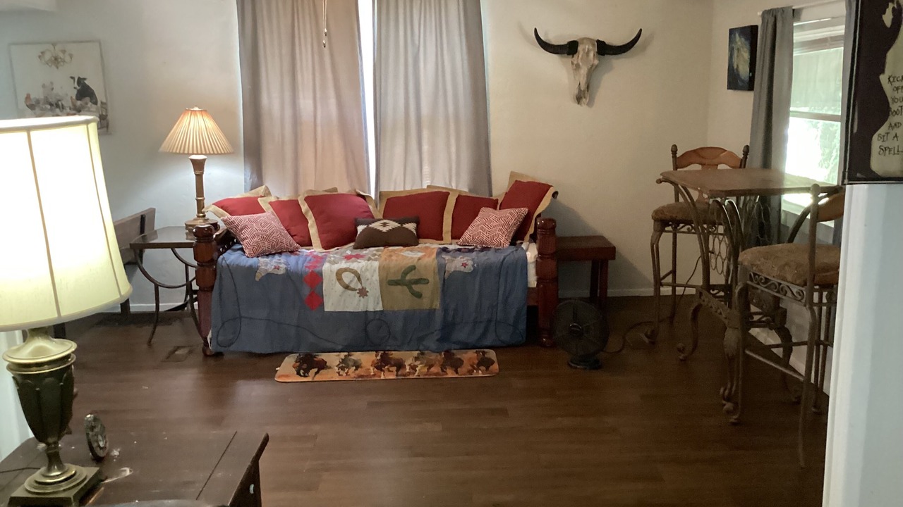 Photo of Livingroom in High Springs