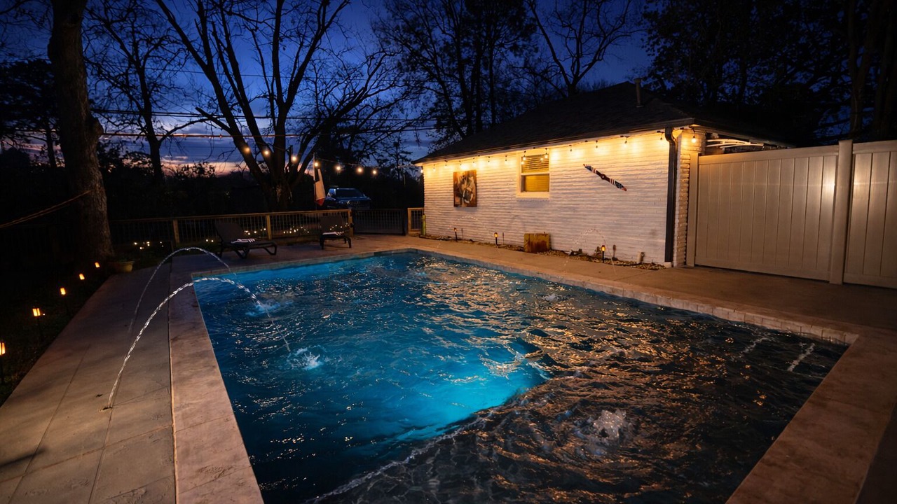 Photo of Outdoor in Spring Branch West