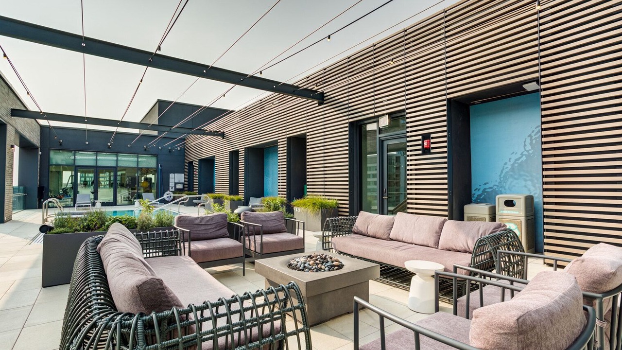 Photo of Patio Balcony in West Loop Gate