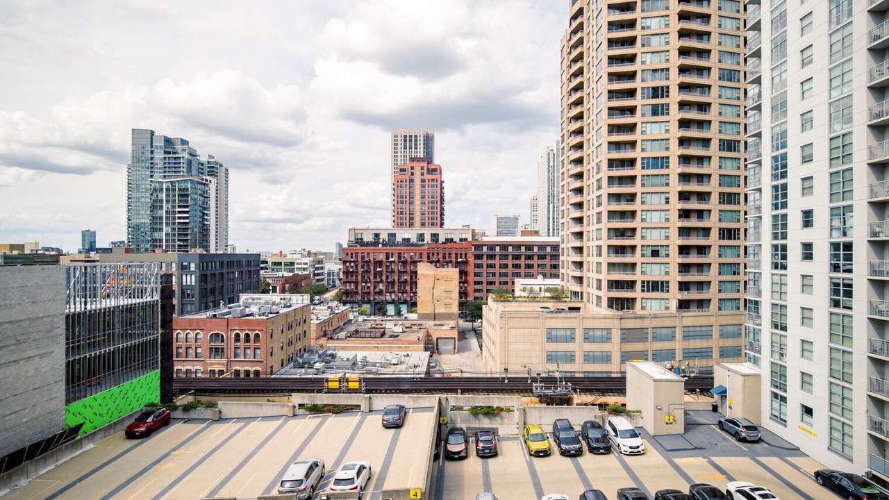 Photo of Others in West Loop Gate