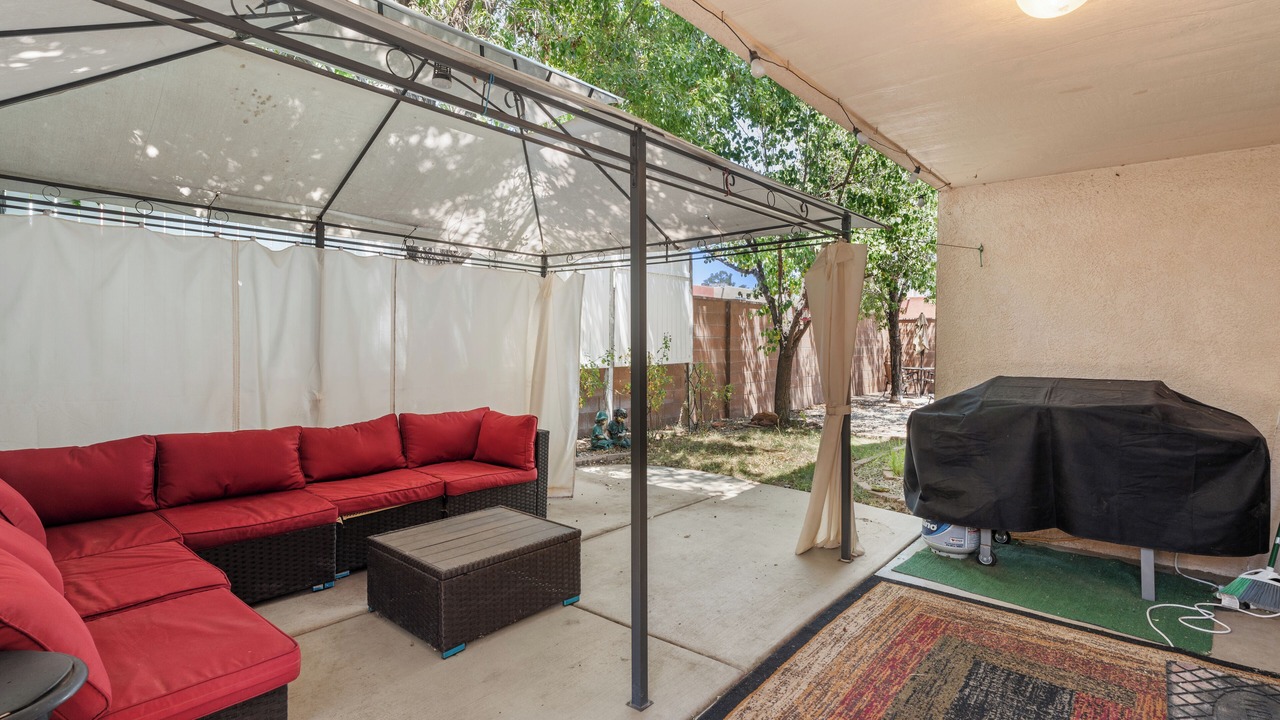 Photo of Patio Balcony in Paradise Hills Civic
