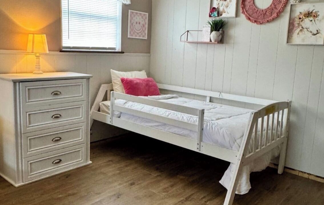 Photo of Bedroom in Clinton