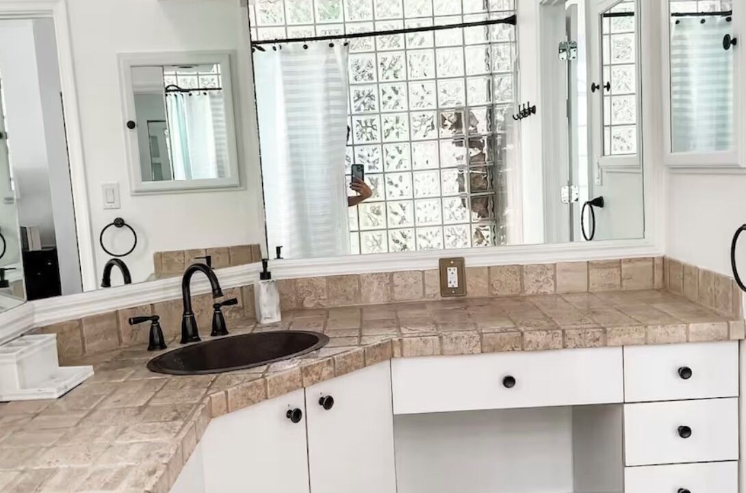 Photo of Bathroom in Parkland
