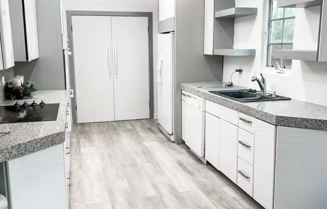 Photo of Kitchen in Parkland