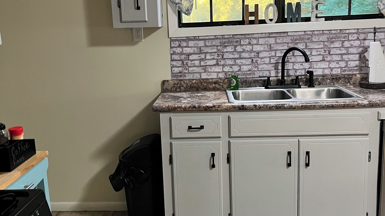 Photo of Kitchen in Mantachie